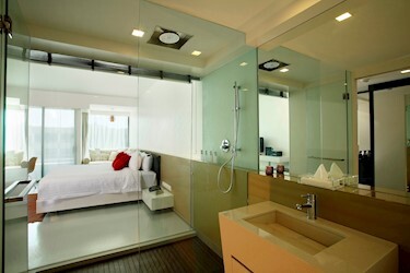 B-Lay Deluxe Room